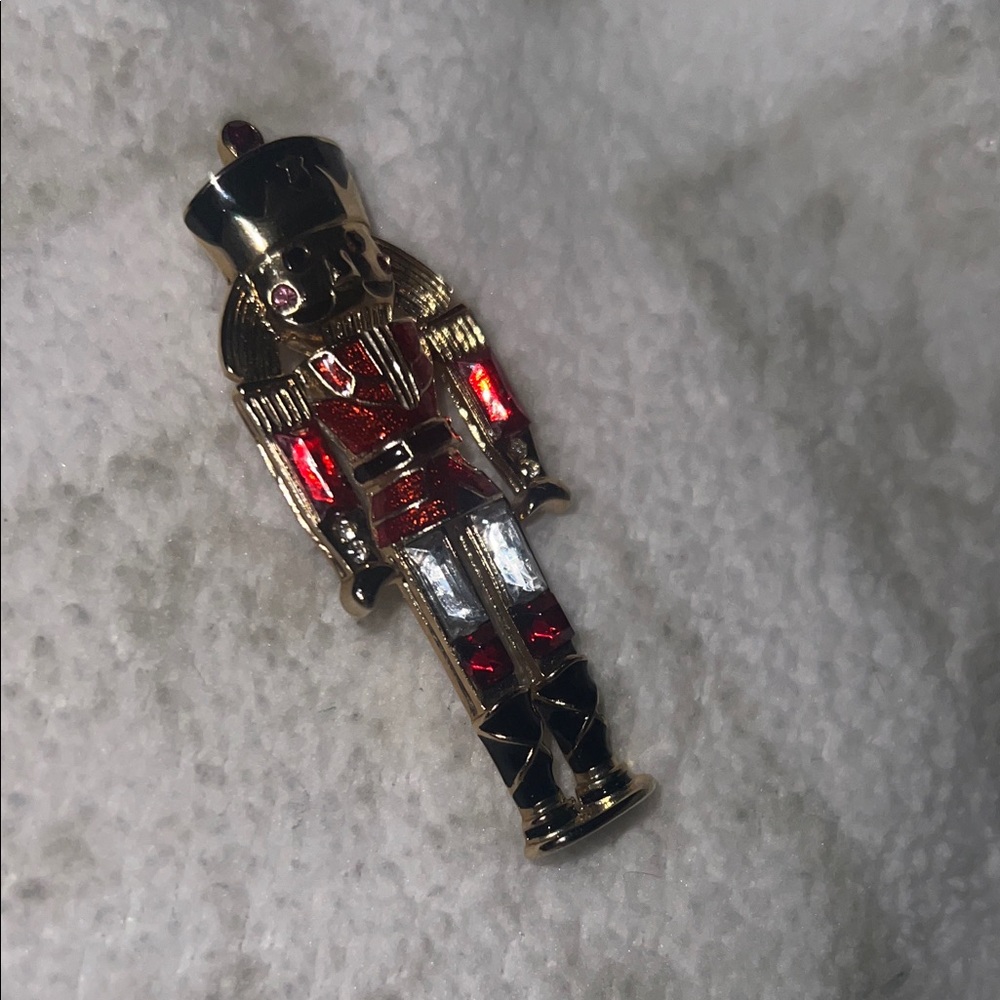 Vintage Monet Gold Tone Red Enamel Rhinestone Nutcracker Brooch Pin - Picture 6 of 11